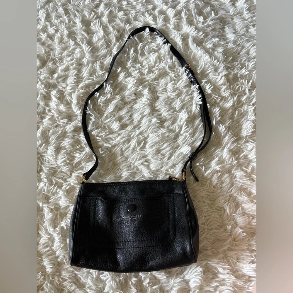 Marc Jacobs Black Pebbled Leather Crossbody - Picture 3 of 4